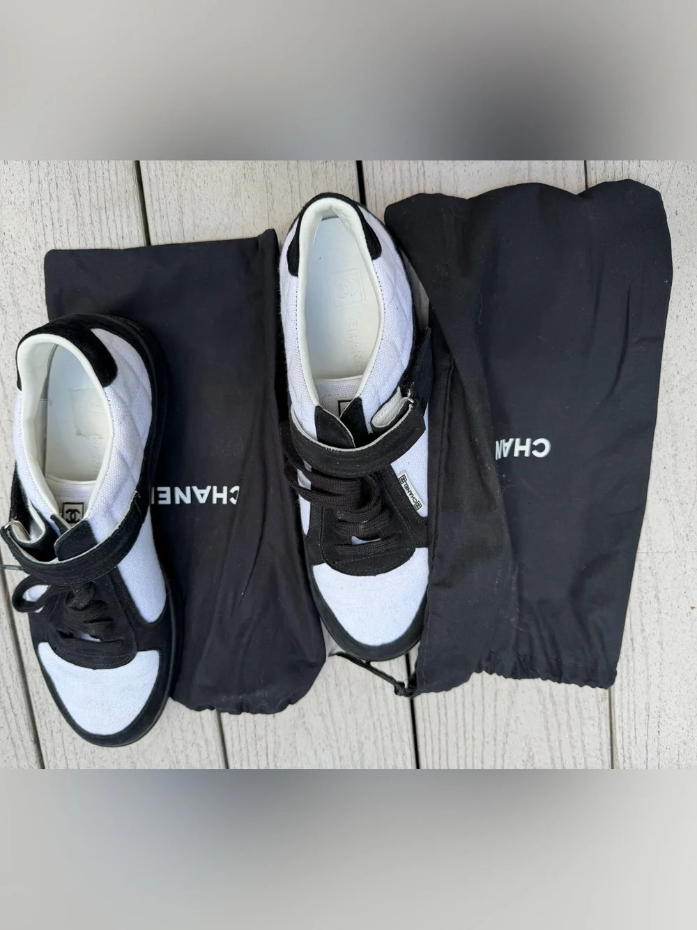 CHANEL comfortable casual